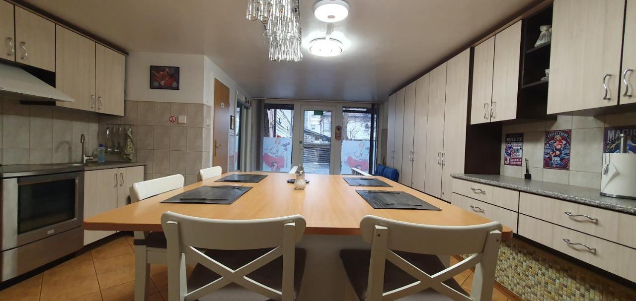 Aparthotel 4 ,, Cosy House Billiard " - Sauna & Parking Kaunas Exterior foto